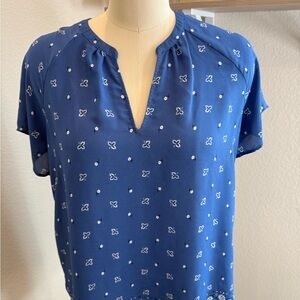 Old Navy Women's Top in Blue with White Floral Pattern